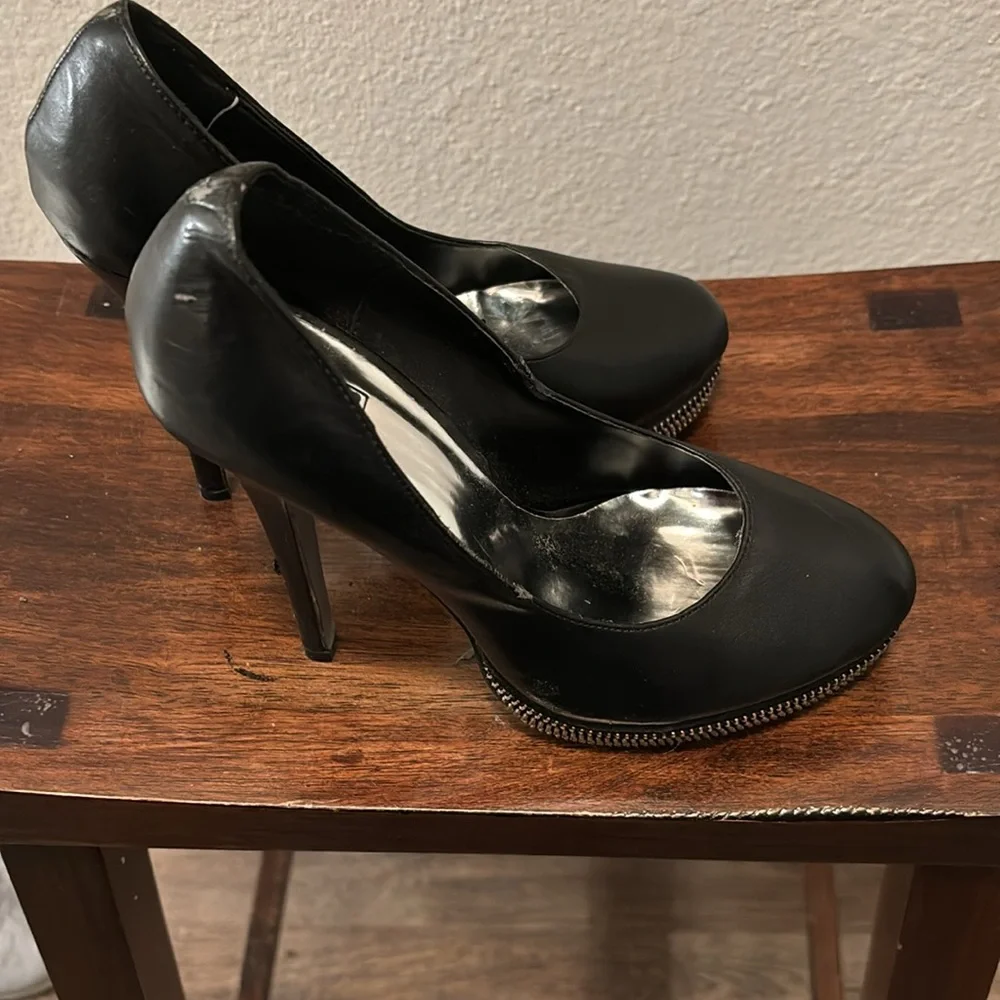 Zipper Heels - Picture 4 of 5